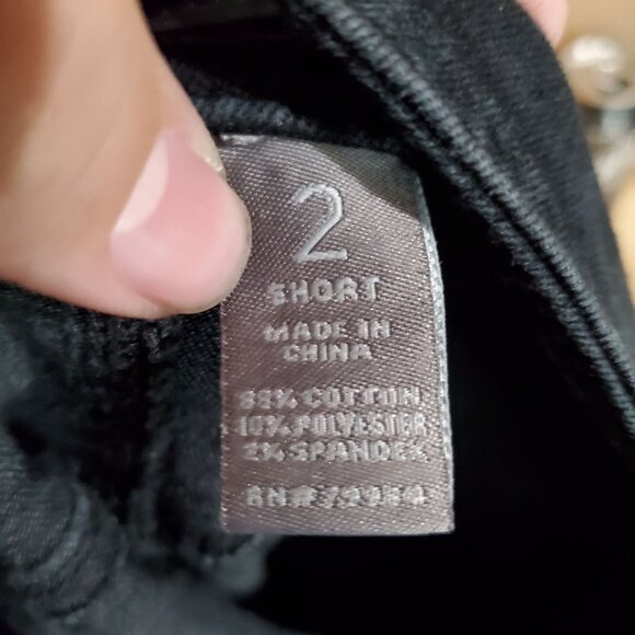 Chicos  Jeans Womens 2 Short US 12 Petite So Slimming Black Straight Leg - Picture 3 of 11